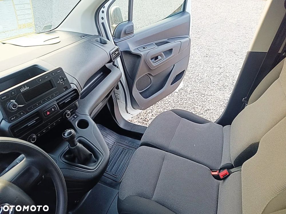 Toyota Proace city - 13