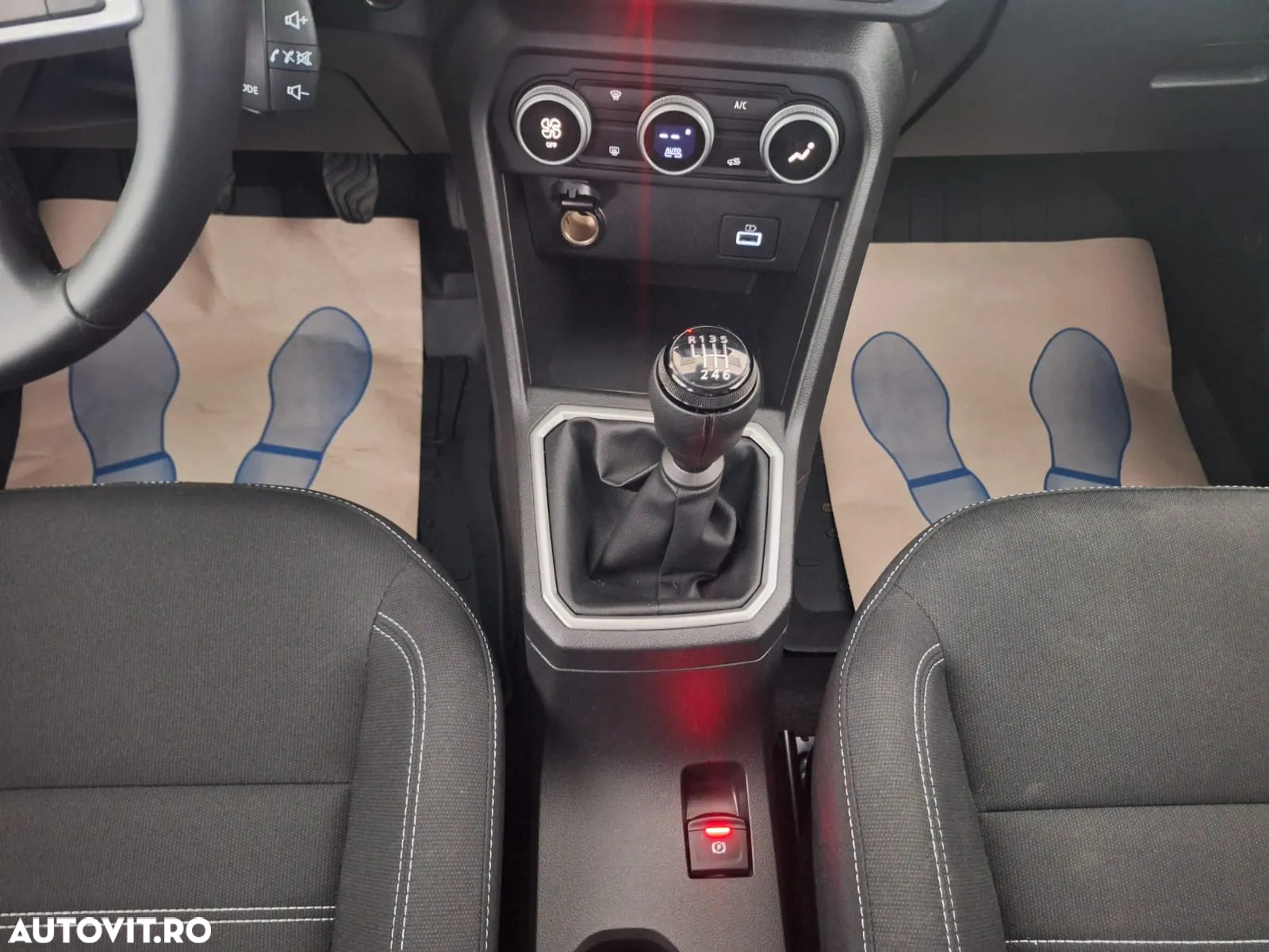 Dacia Logan ECO-G 100 MT6 Prestige+ - 13