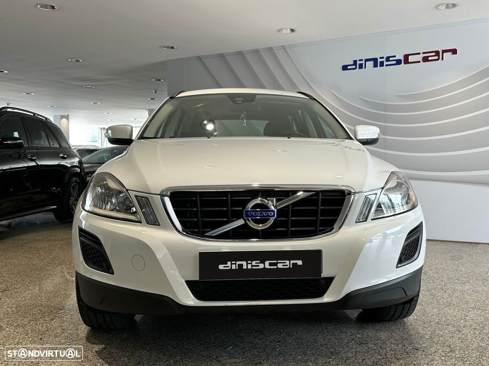 Volvo XC 60 2.4 D3 Momentum Start/Stop - 4
