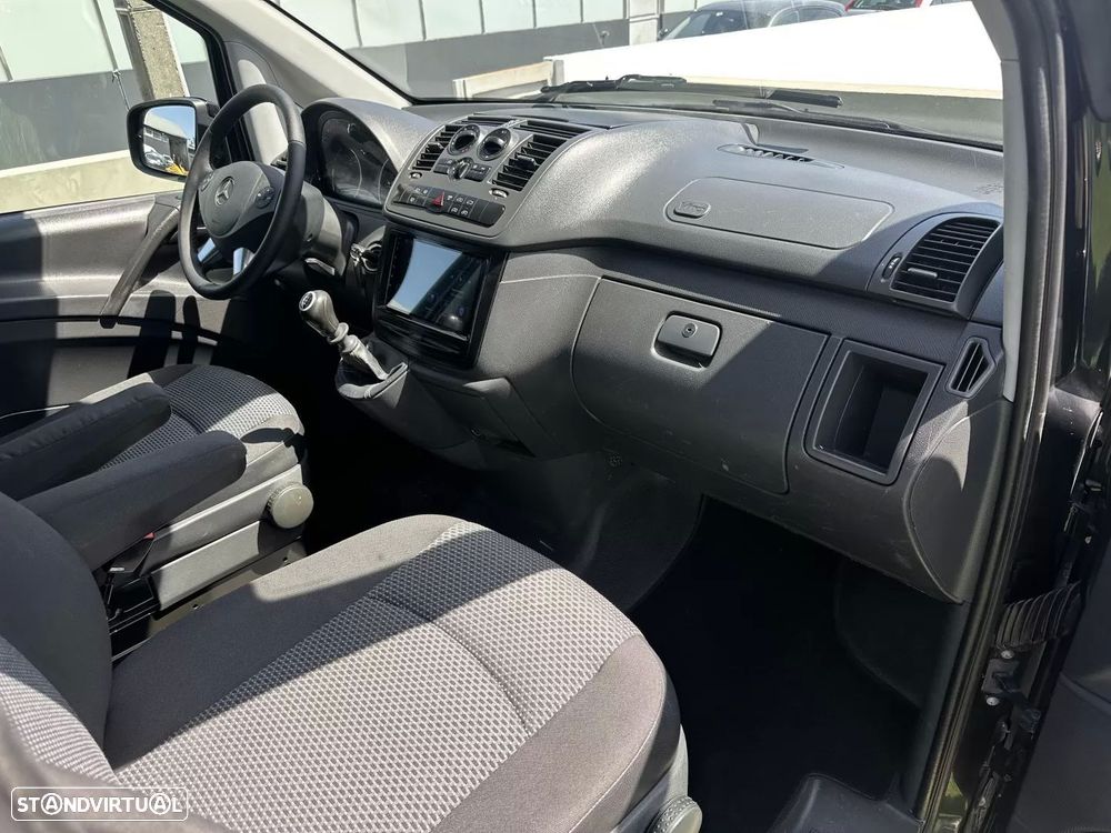 Mercedes-Benz Vito Compacta CREW - 52