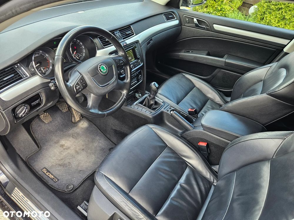 Skoda Superb 1.8 TSI Exclusive - 9