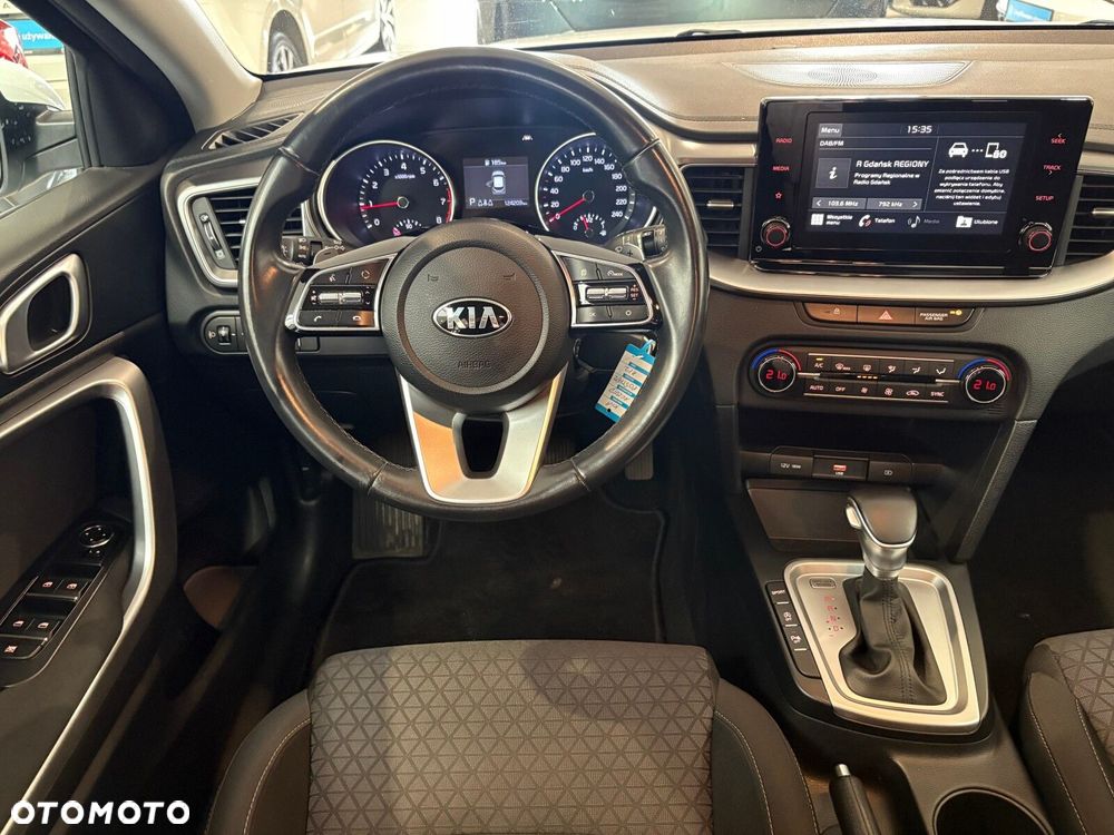 Kia XCeed - 10