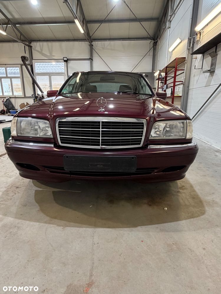 Mercedes-Benz Klasa C 200 T Elegance - 2