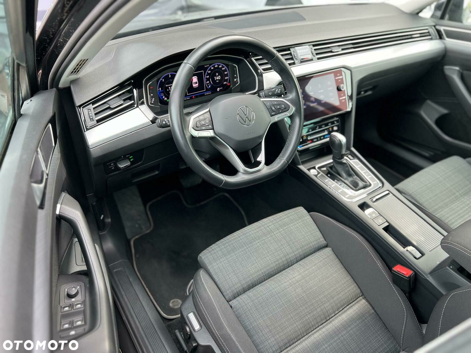 Volkswagen Passat 2.0 TDI EVO Business DSG - 9