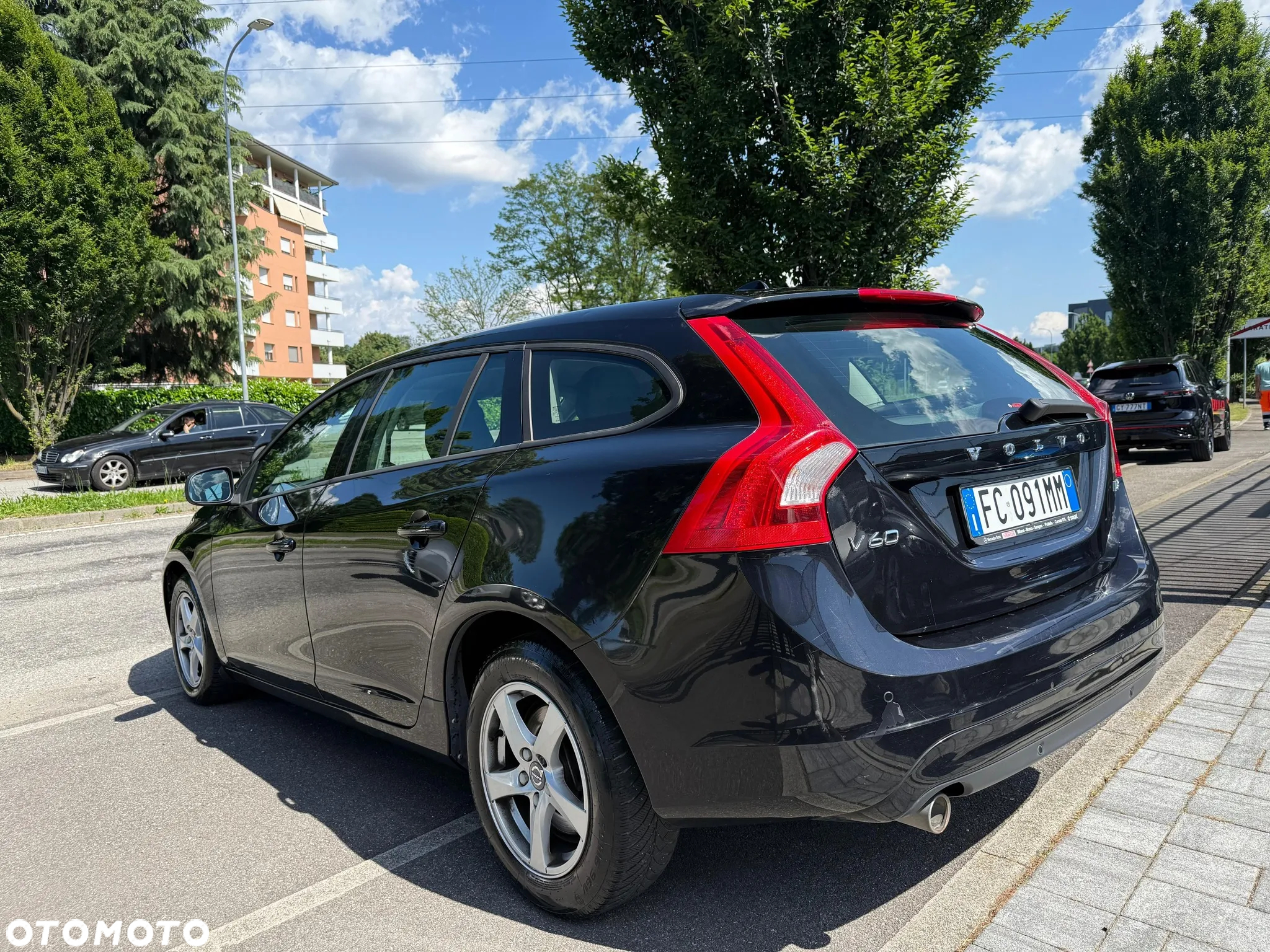 Volvo V60 D2 Summum - 2