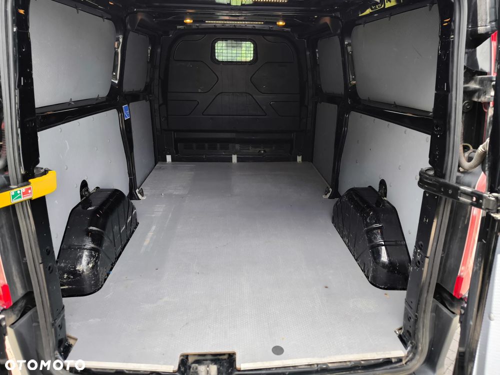 Ford Transit Custom - 14