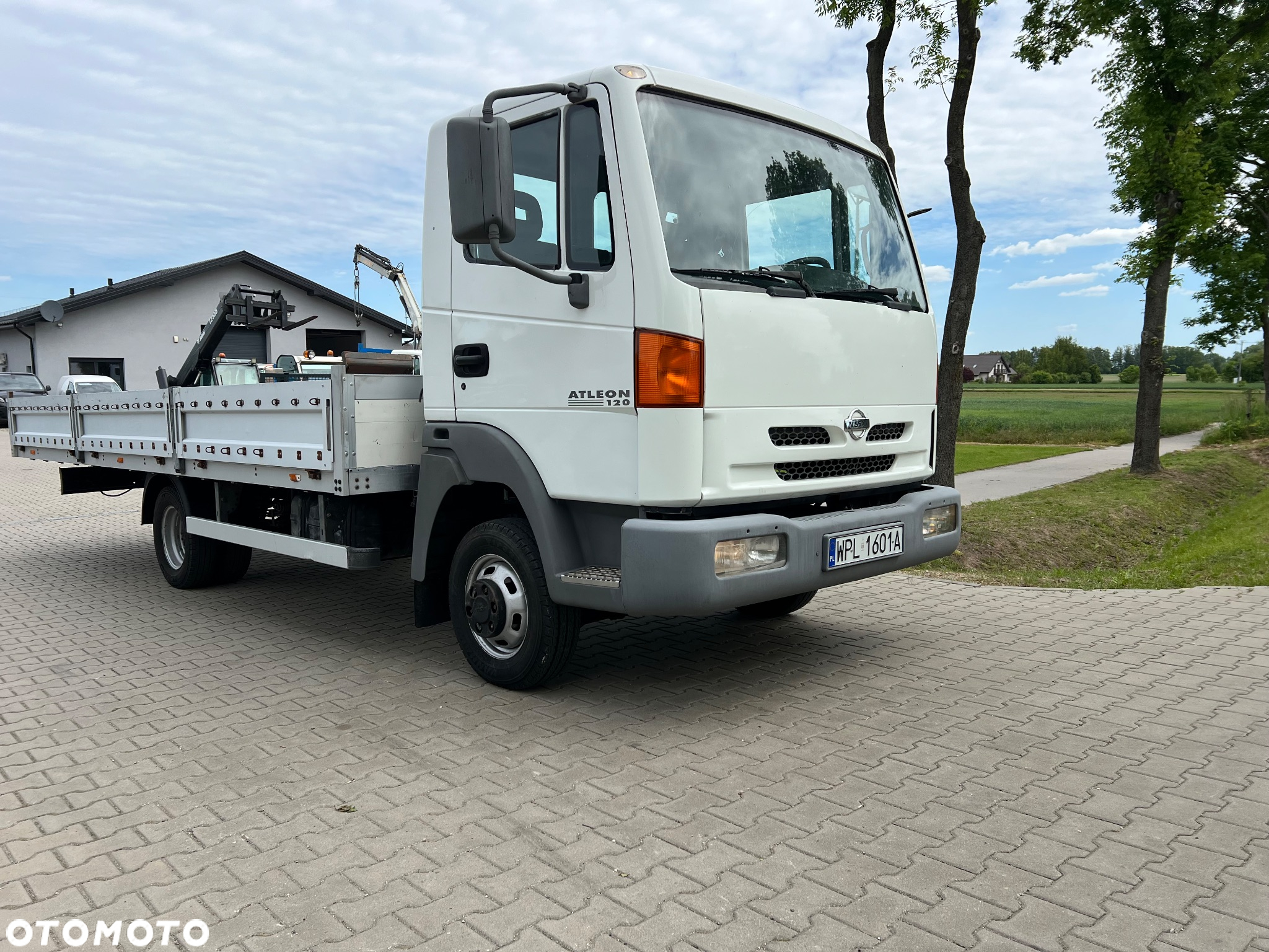 Nissan Atleon 56/35.120 - 4