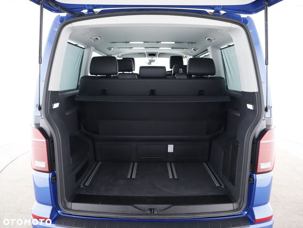 Volkswagen Multivan - 24