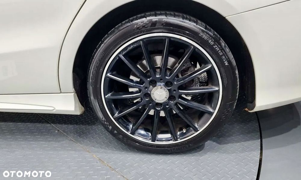 Mercedes-Benz CLA - 24