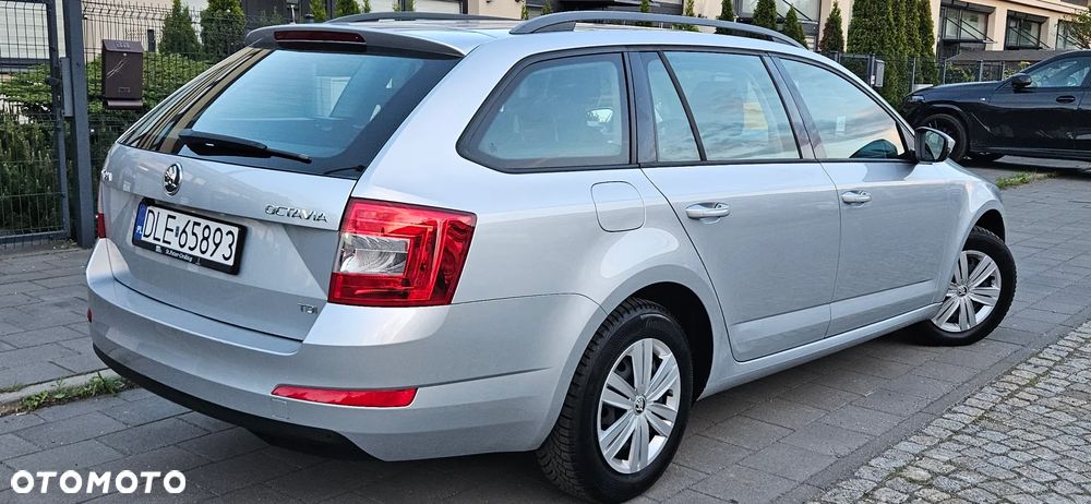 Skoda Octavia 1.6 TDI Edition - 3
