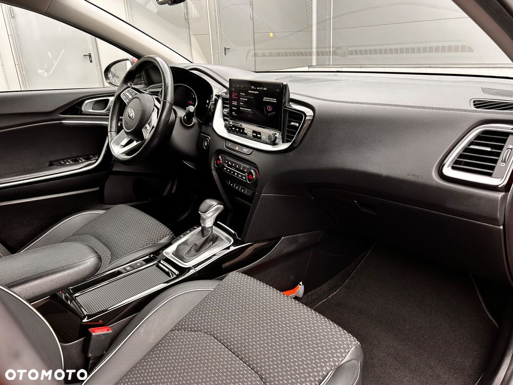 Kia Ceed 1.6 CRDi SCR L Business Line Plus DCT - 27