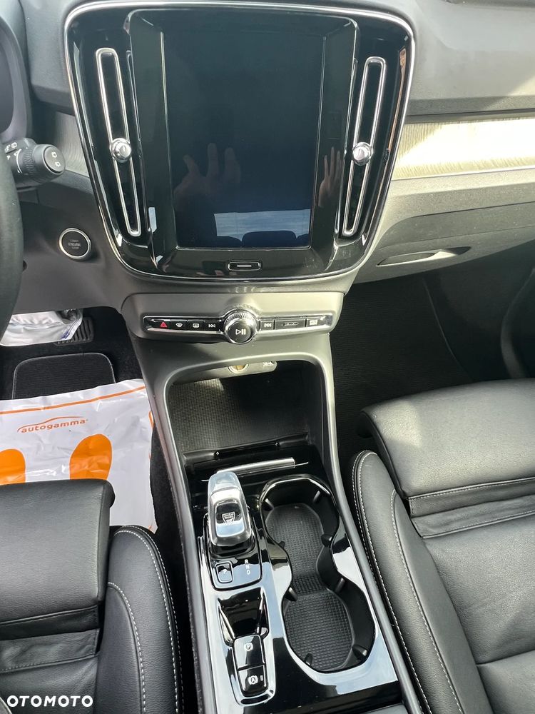 Volvo XC 40 - 22