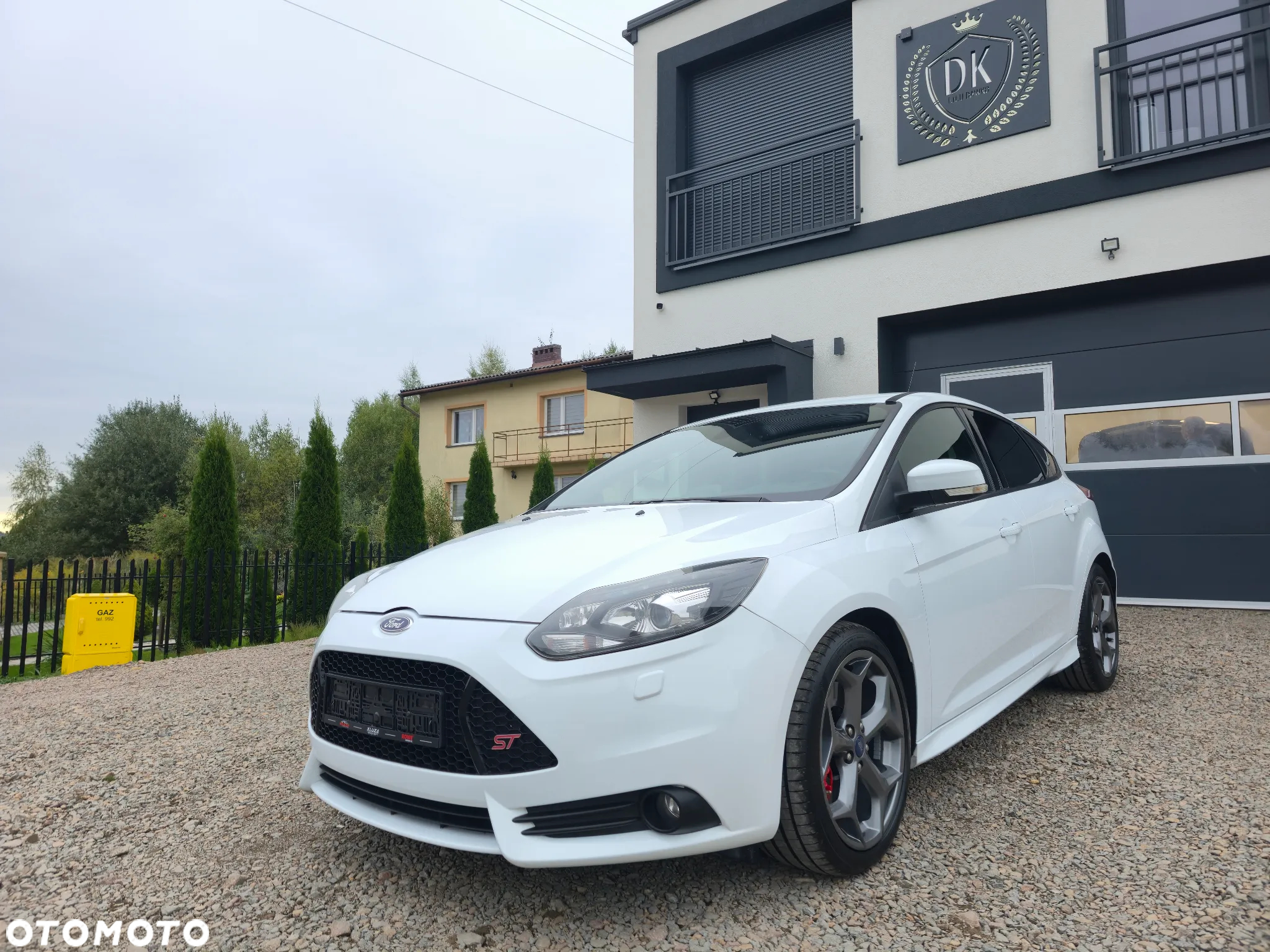 Ford Focus Turnier 2.0 EcoBoost ST mit Leder-Sport-Paket - 19