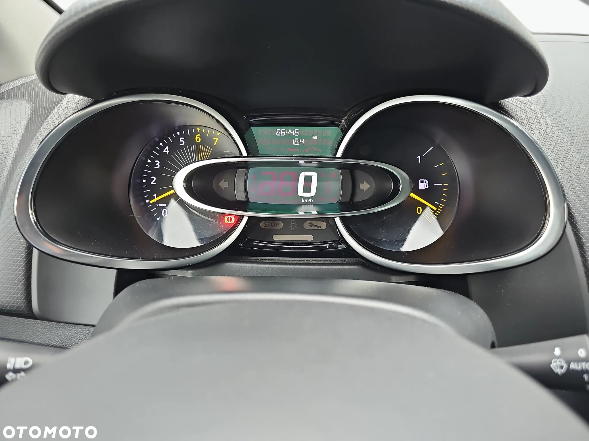 Renault Clio 0.9 Energy TCe Limited - 18
