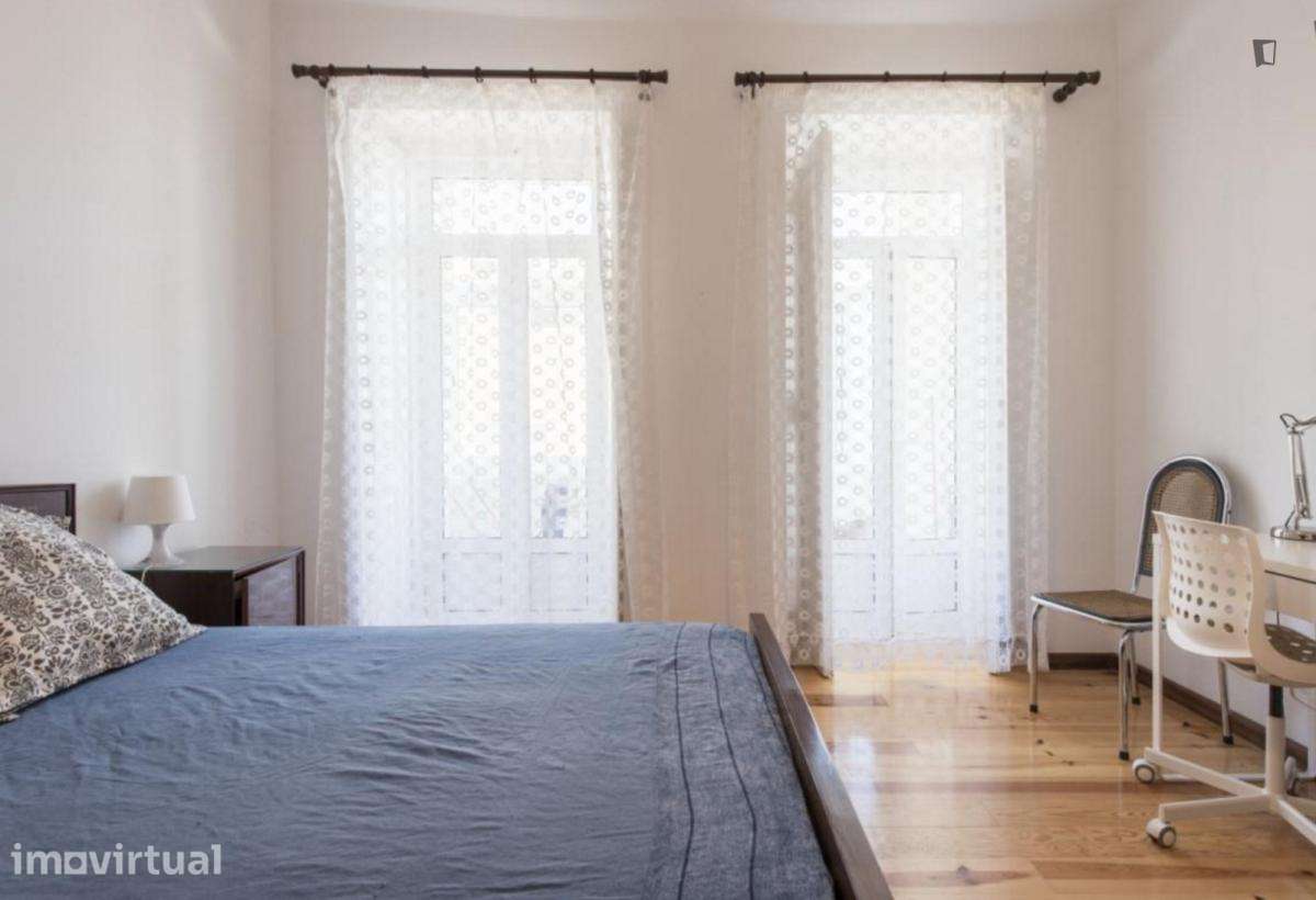Quarto - localizado em Sete Rios Lisbon - Grande imagem: 3/17