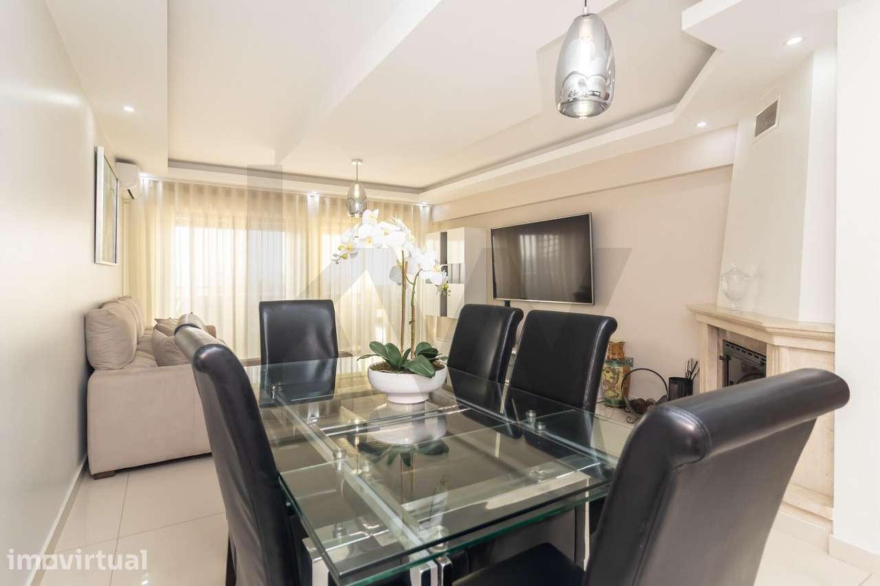 Apartamento T3 com Varanda e Vistas Desafogadas — Quinta dos Fidalguin - Grande imagem: 5/52