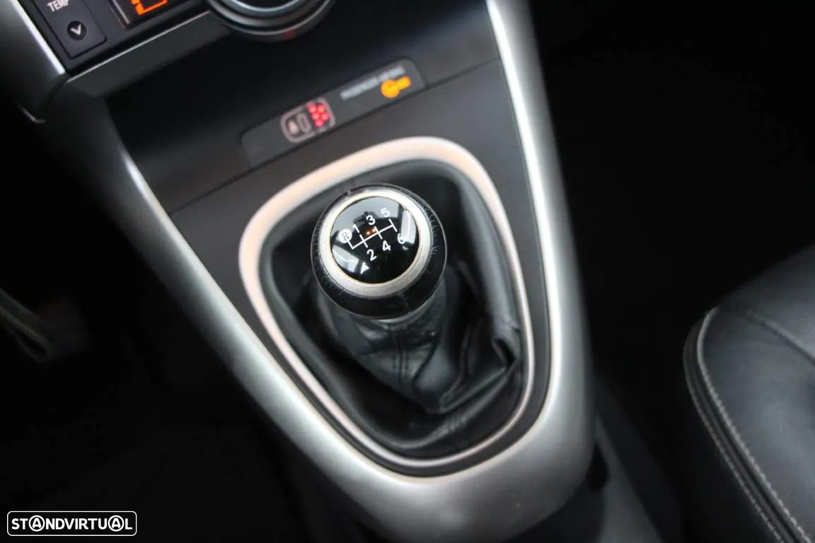 Toyota Verso 1.6 D-4D Exclusive - 11