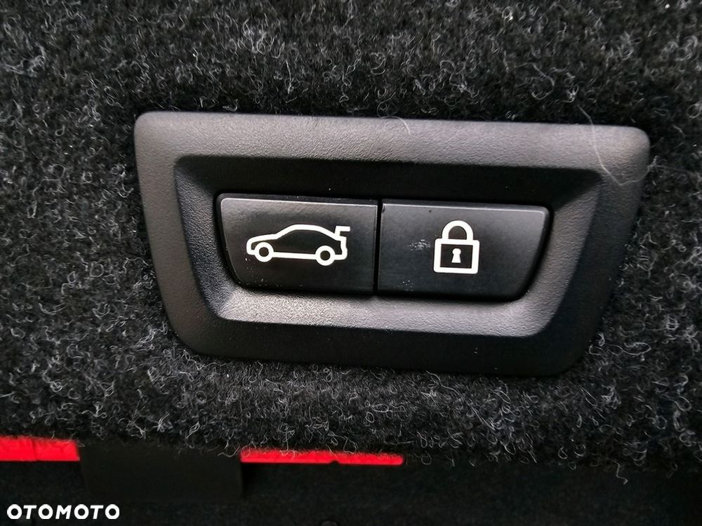 BMW Seria 5 - 34