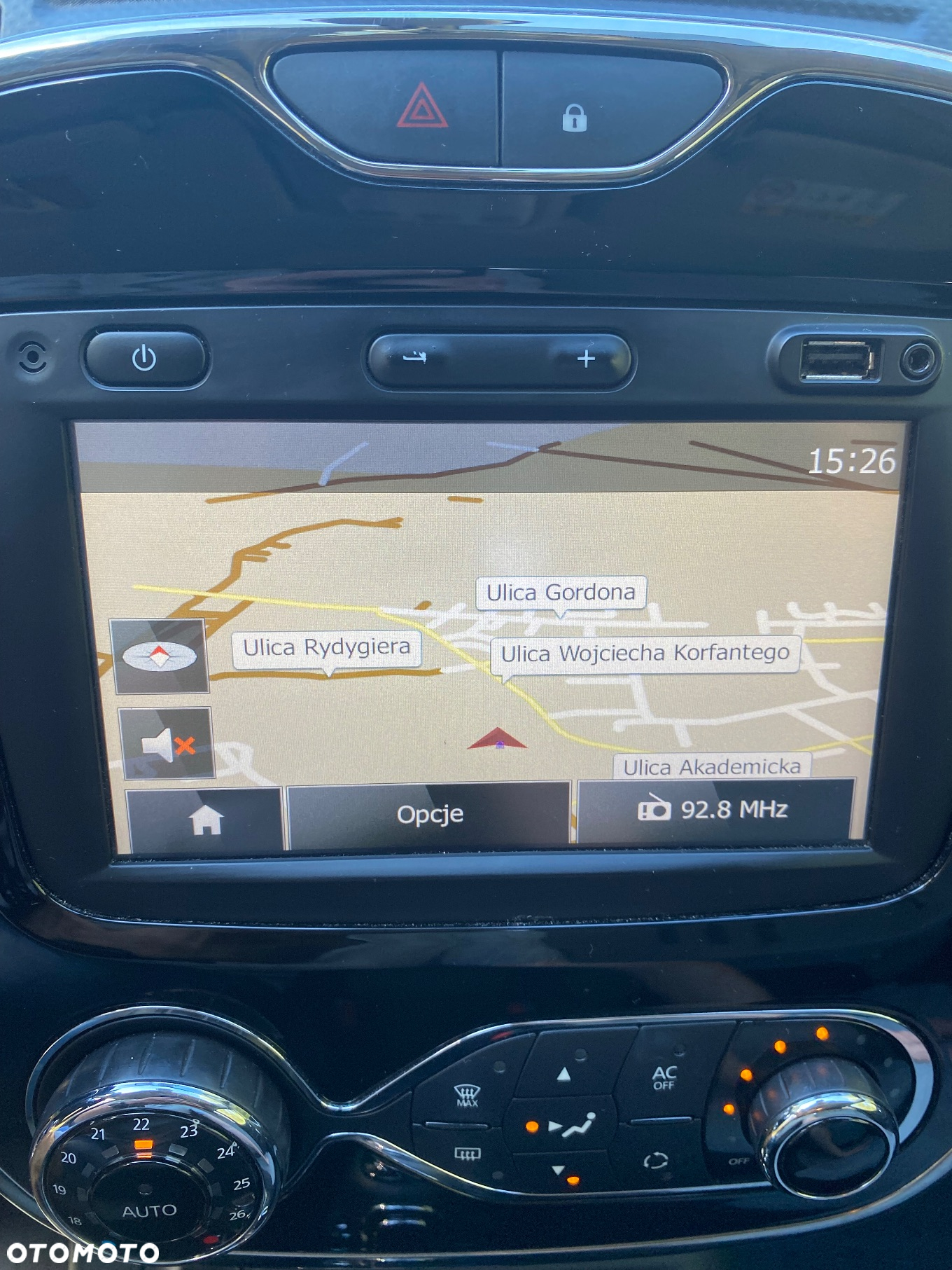 Renault Captur 1.2 TCe Intens EDC - 30