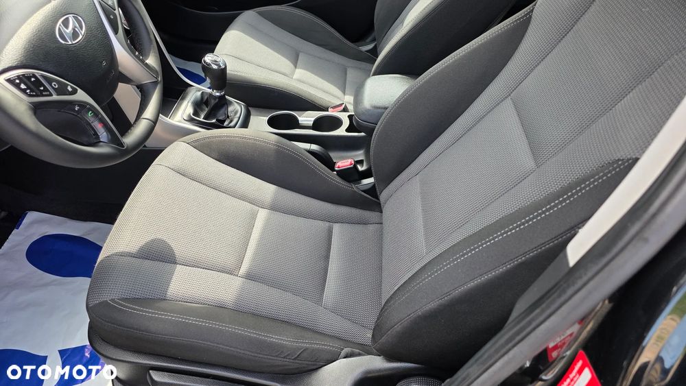 Hyundai i30 1.4 Fifa World Cup Edition - 11