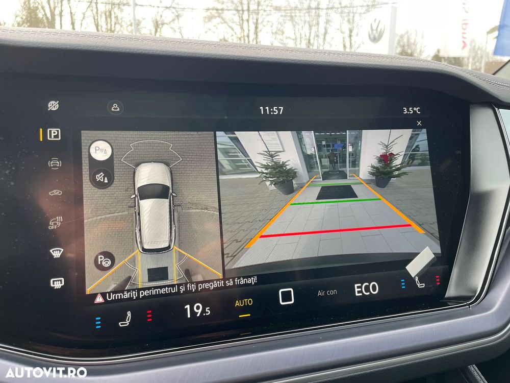 Volkswagen Touareg - 32