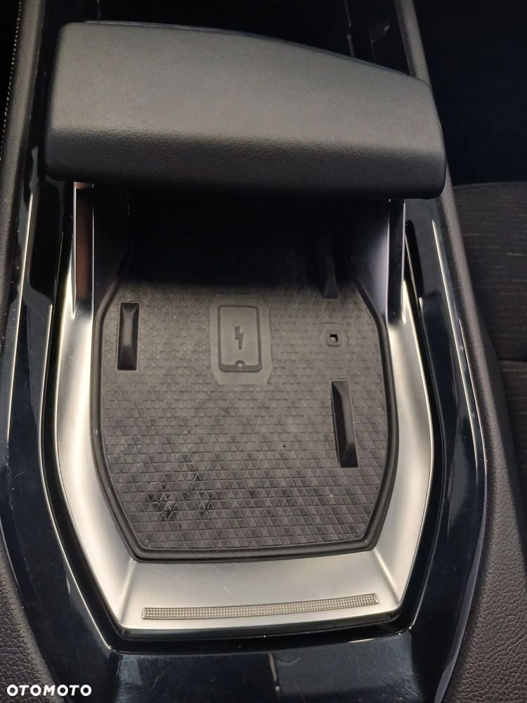 Renault Austral 1.2 E-Tech Full Hybrid 200 Techno MMT - 25