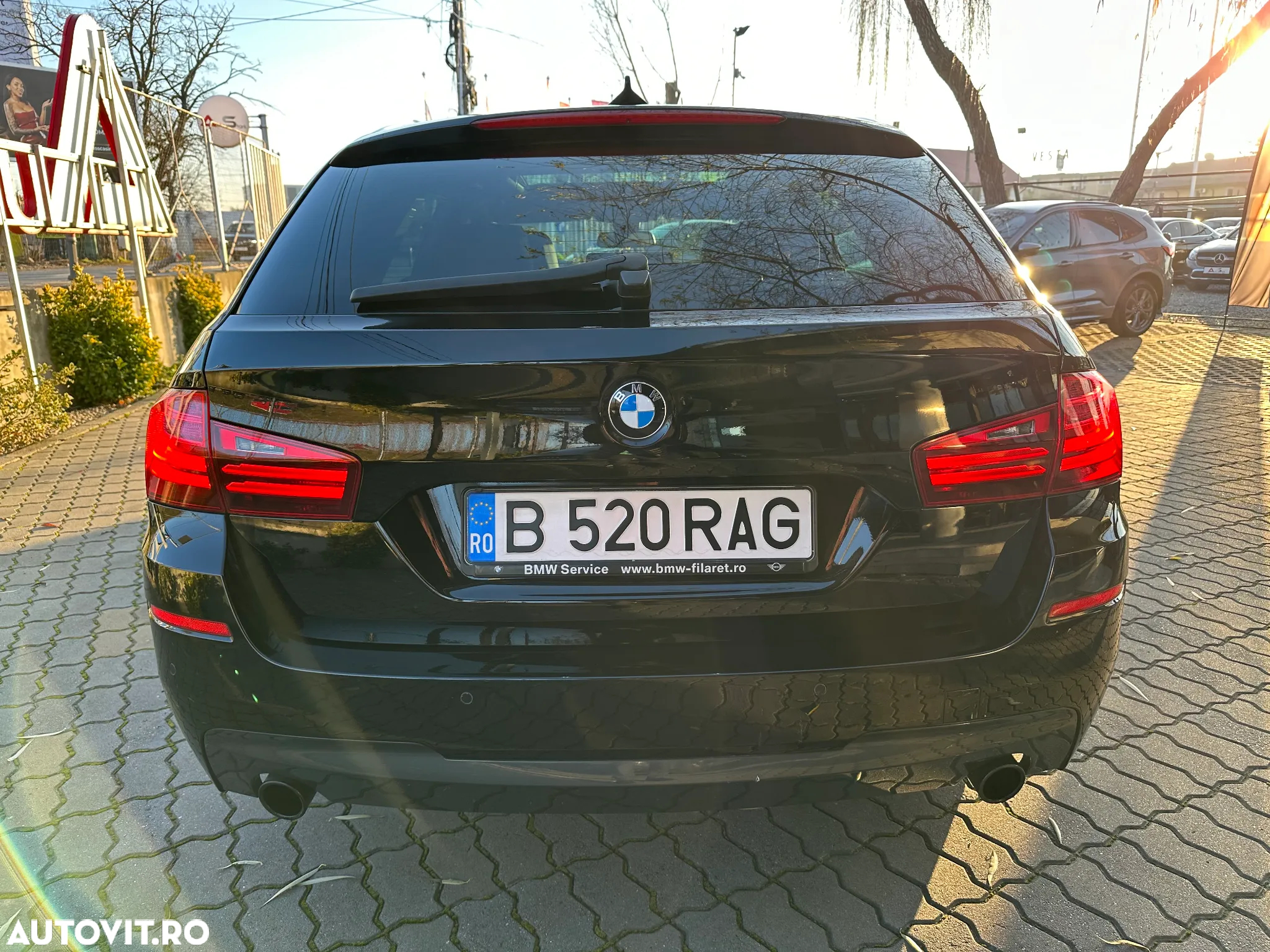 BMW Seria 5 535d xDrive Touring Sport-Aut. - 13