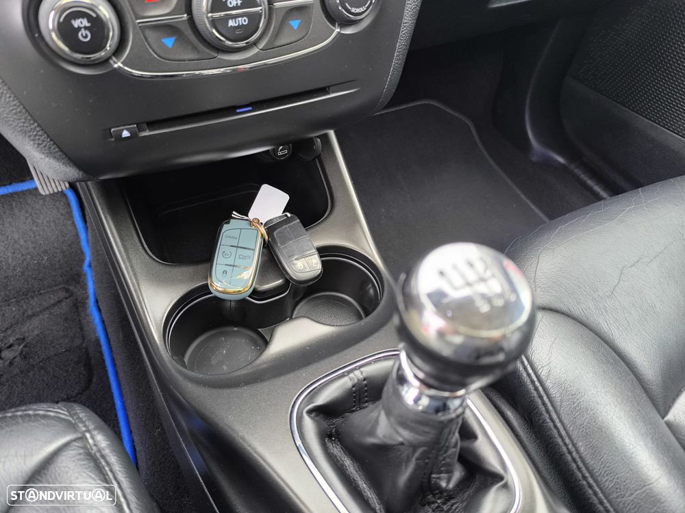 Fiat Freemont 2.0 M-Jet Urban - 52