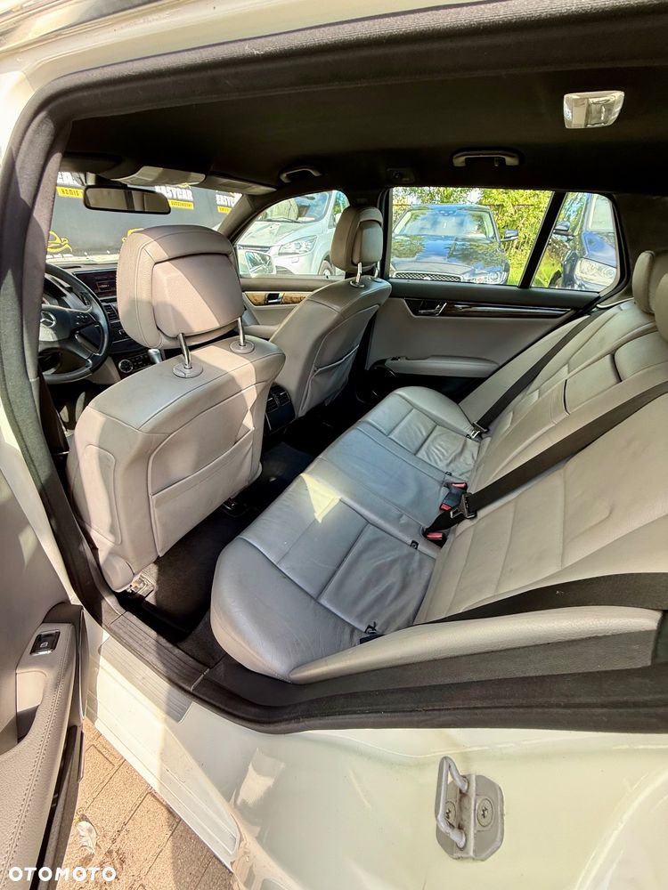 Mercedes-Benz Klasa C 320 T CDI 7-G-TRONIC Elegance DPF - 5