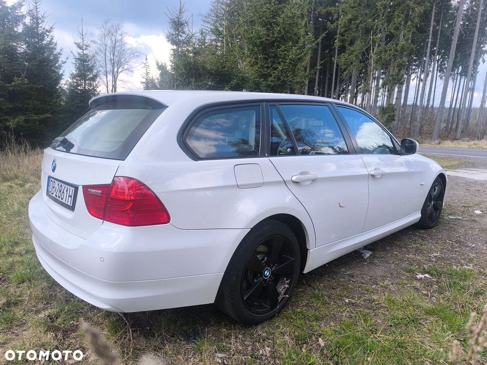 BMW Seria 3 316d - 15