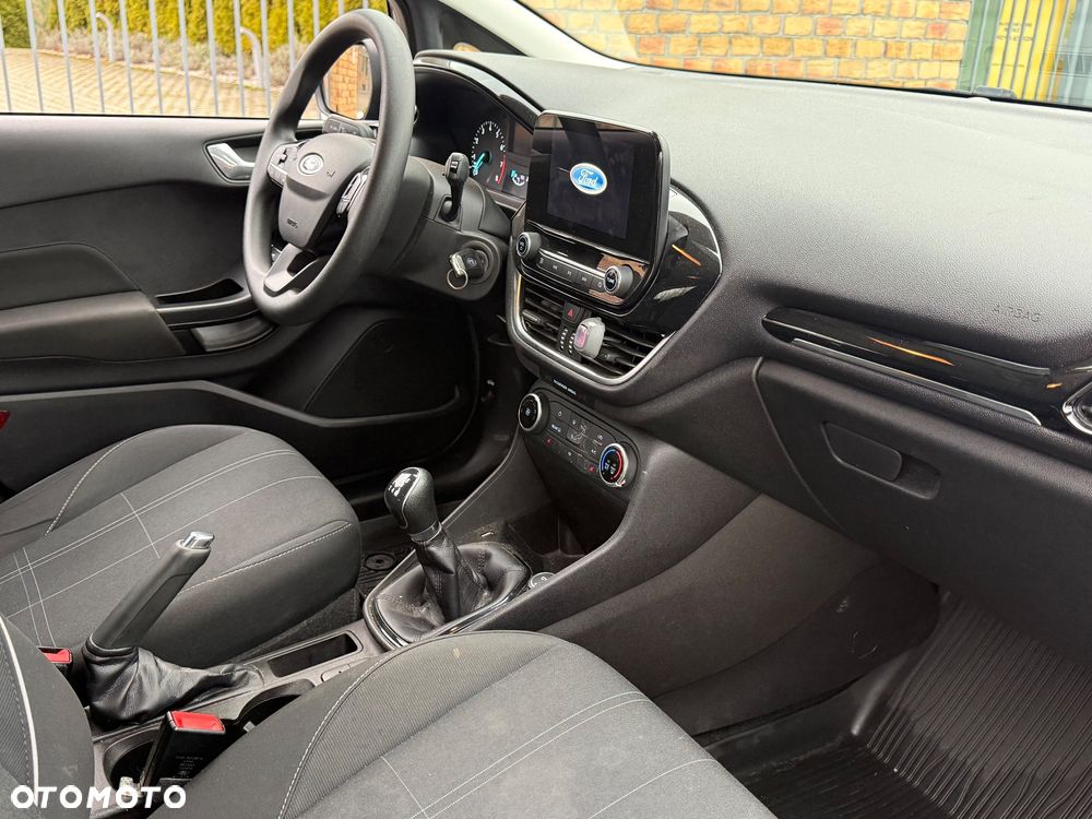 Ford Fiesta 1.1 S&S COOL&CONNECT - 6