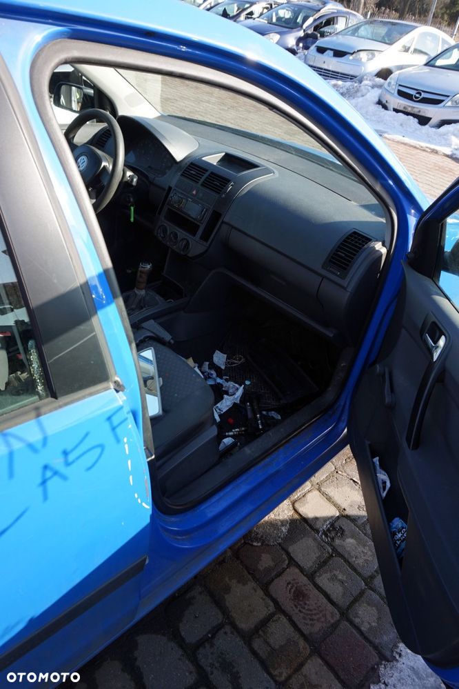 VOLKSWAGEN POLO IV 9N 5D HB 2003 LA5F 1.2 12V AWY 54KM GER NIEBIESKI na części - 14
