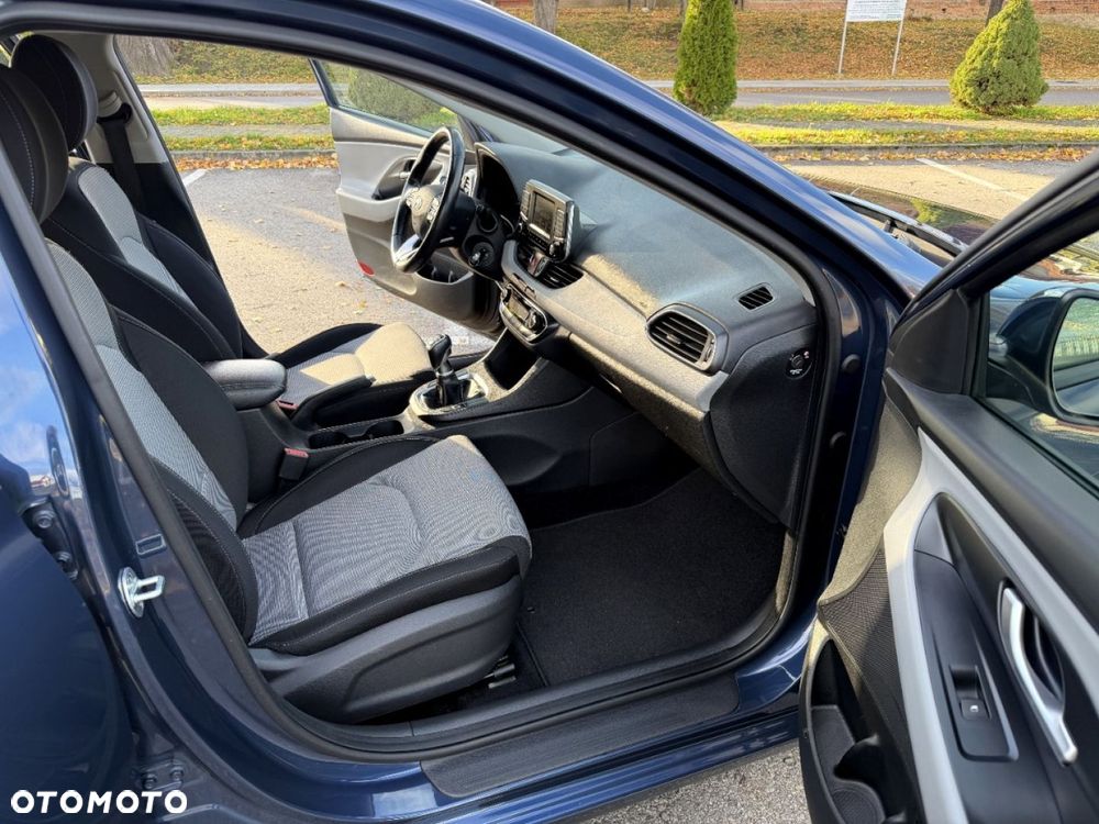 Hyundai i30 1.4 Comfort - 10