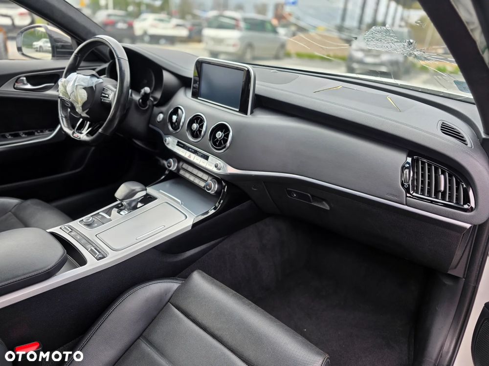 Kia Stinger 2.0 T-GDI GT Line - 23