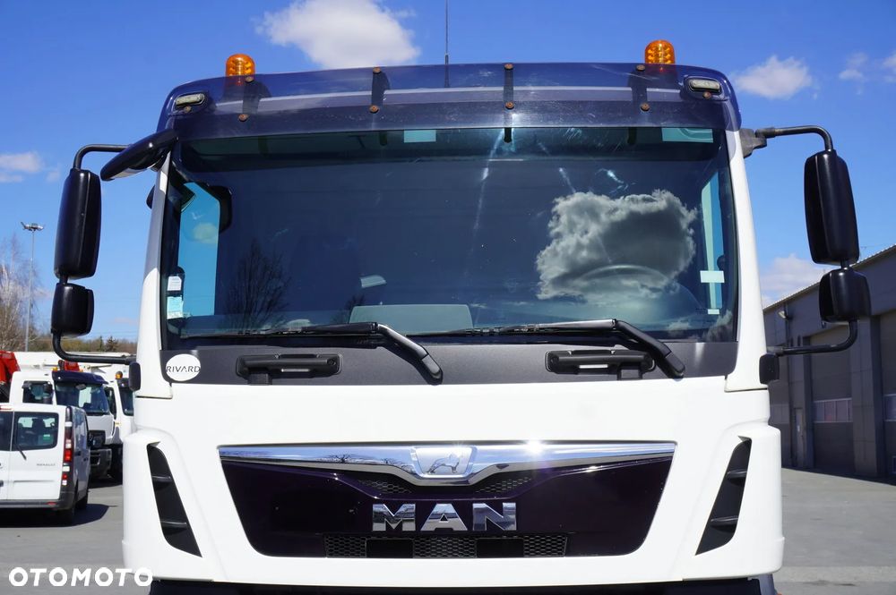 MAN MAN TGM 26.340 / Zabudowa WUKO Rivard 11,8 m3 / 150 tys. km / oś skrętna / 2 szt - 8