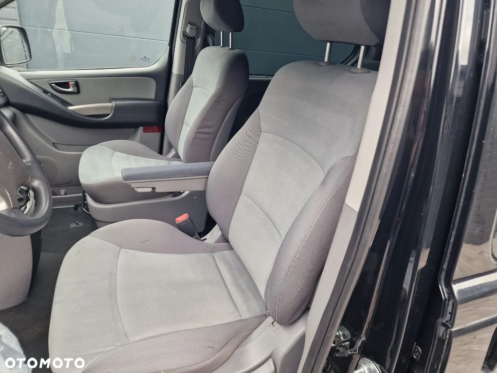 Hyundai H-1 2.5 CRDi Travel Comfort - 31