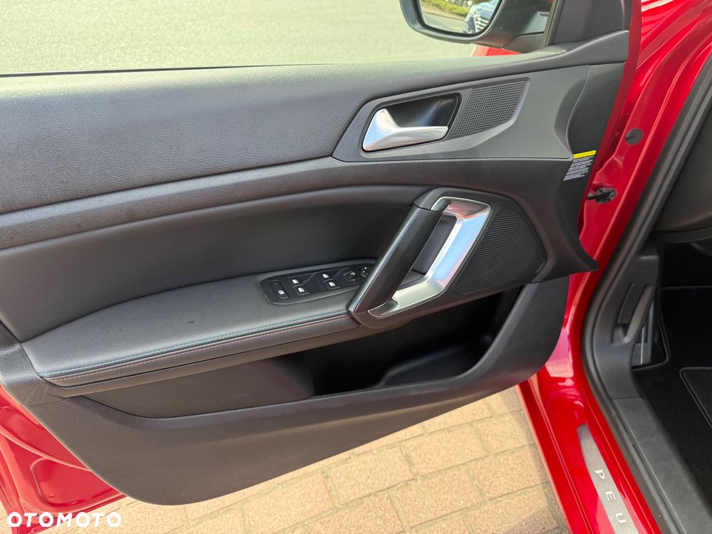 Peugeot 308 PureTech 130 GPF EAT8 Stop & Start Allure Pack - 16