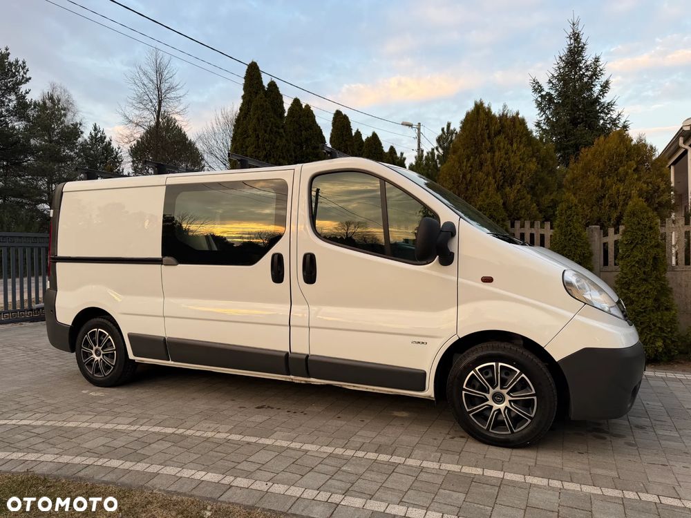 Opel VIVARO - 11