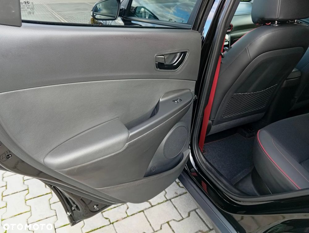 Hyundai Kona 1.6 CRDi DCT Premium - 24