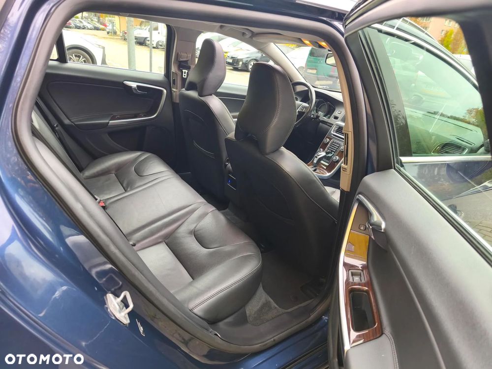 Volvo V60 T5 AWD Geartronic Inscription - 14
