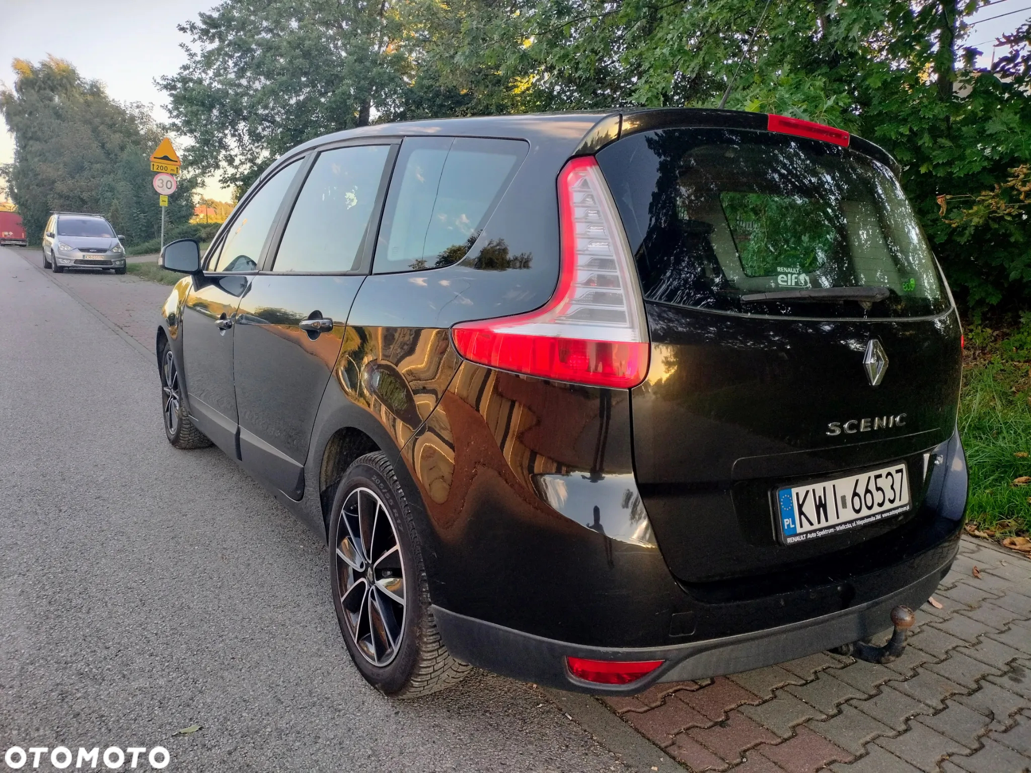 Renault Grand Scenic - 2