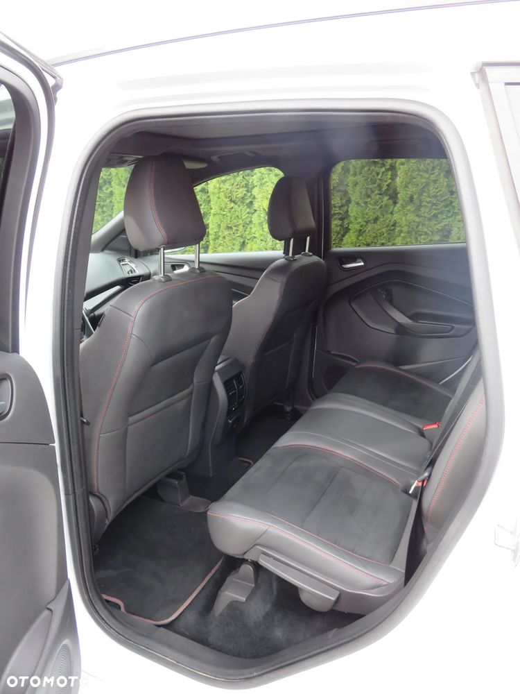 Ford Kuga 2.0 TDCi 4x4 ST-Line - 12