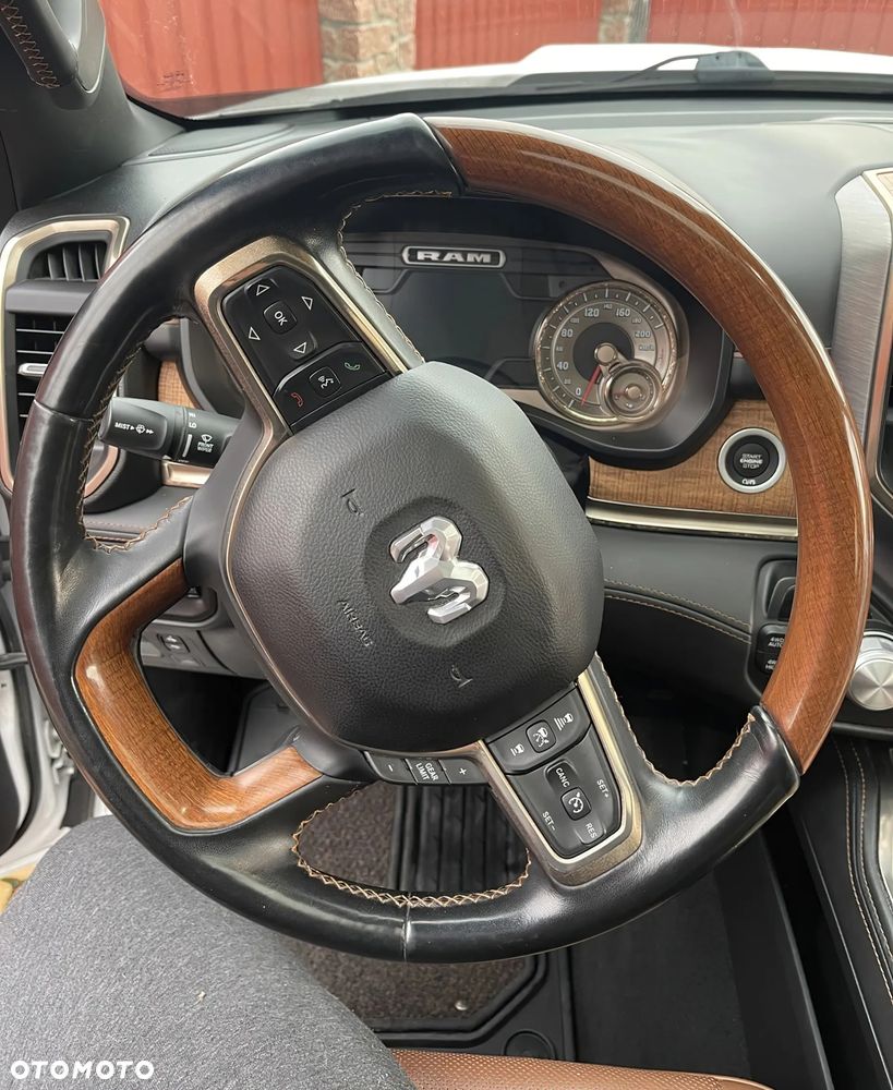 RAM 1500 Crew Cab Longhorn - 13