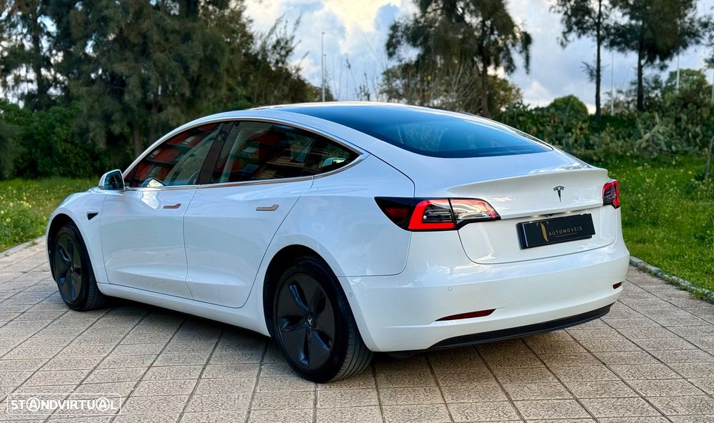 Tesla Model 3 Standard Range Plus RWD - 3