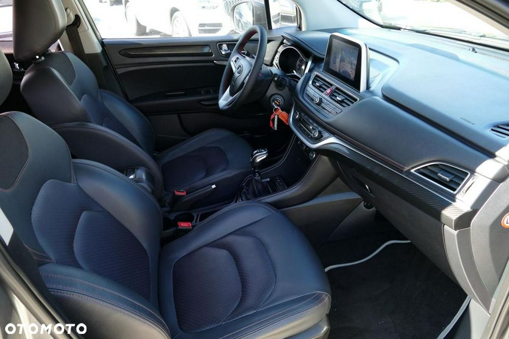 Volkswagen T-Roc - 25