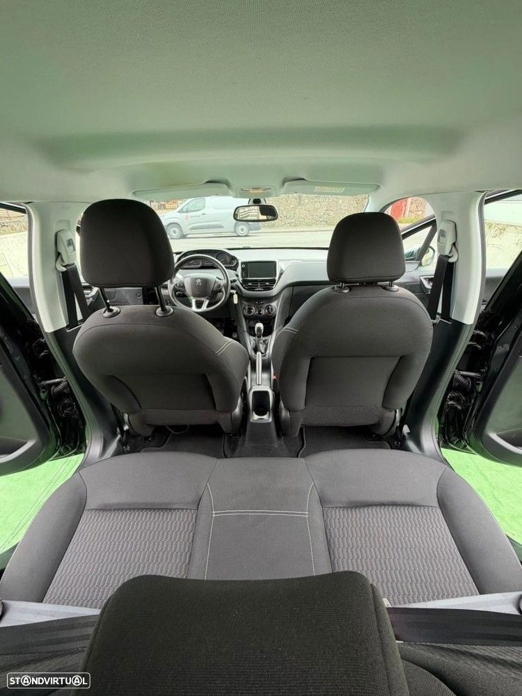 Peugeot 208 1.2 PureTech Style - 14