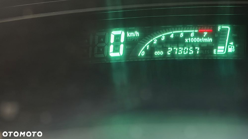 Toyota Yaris - 7