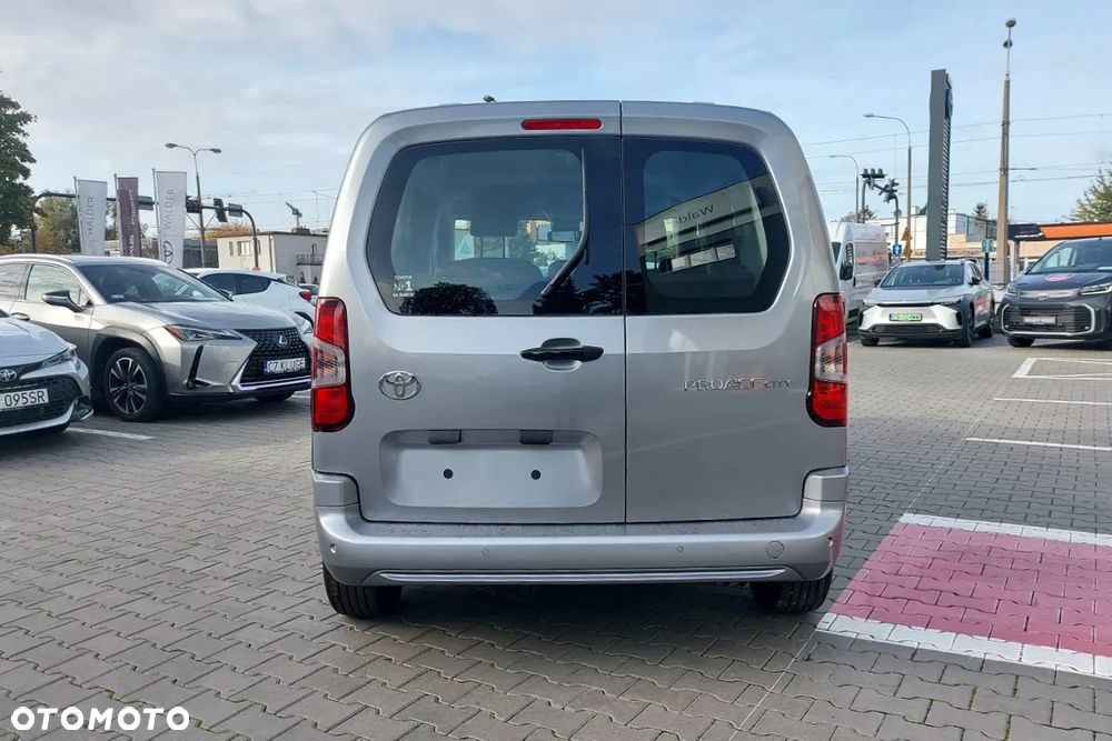 Toyota Proace City Verso 1.5 D-4D Business - 4