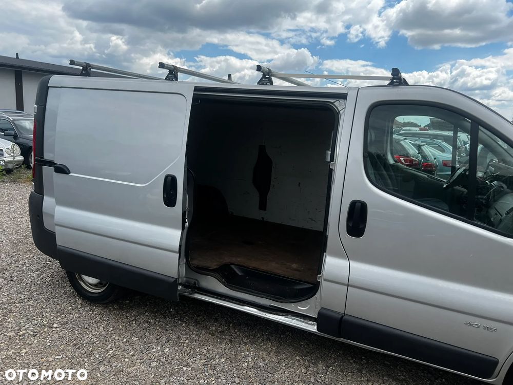 Renault Trafic - 23