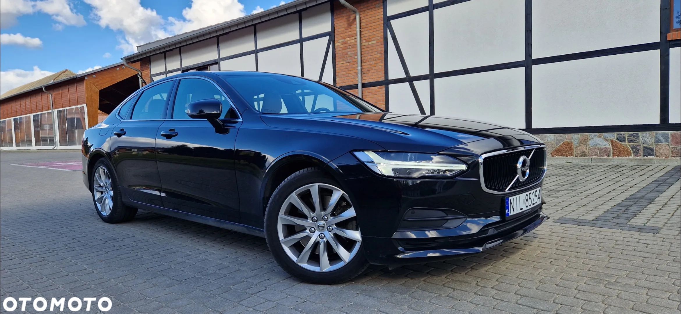 Volvo S90 T4 Geartronic Momentum Pro - 1